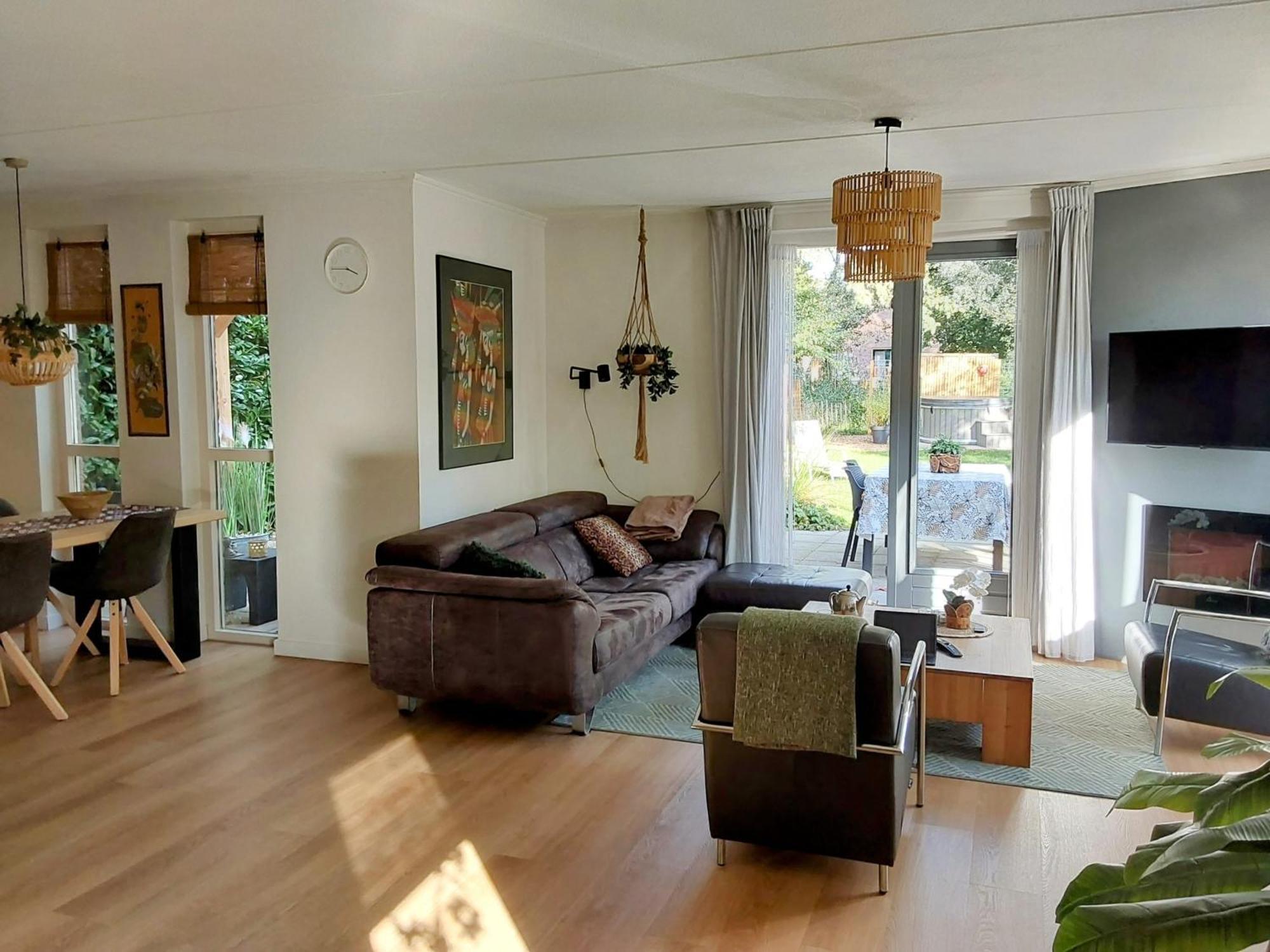 Rumah Senang Wellness Met Hottub En Tuin Ewijk ภายนอก รูปภาพ