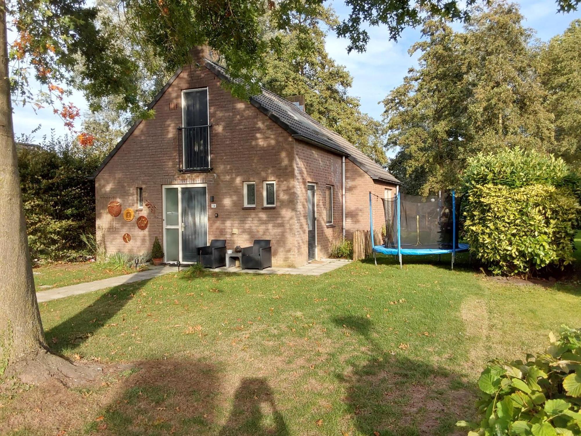 Rumah Senang Wellness Met Hottub En Tuin Ewijk ภายนอก รูปภาพ